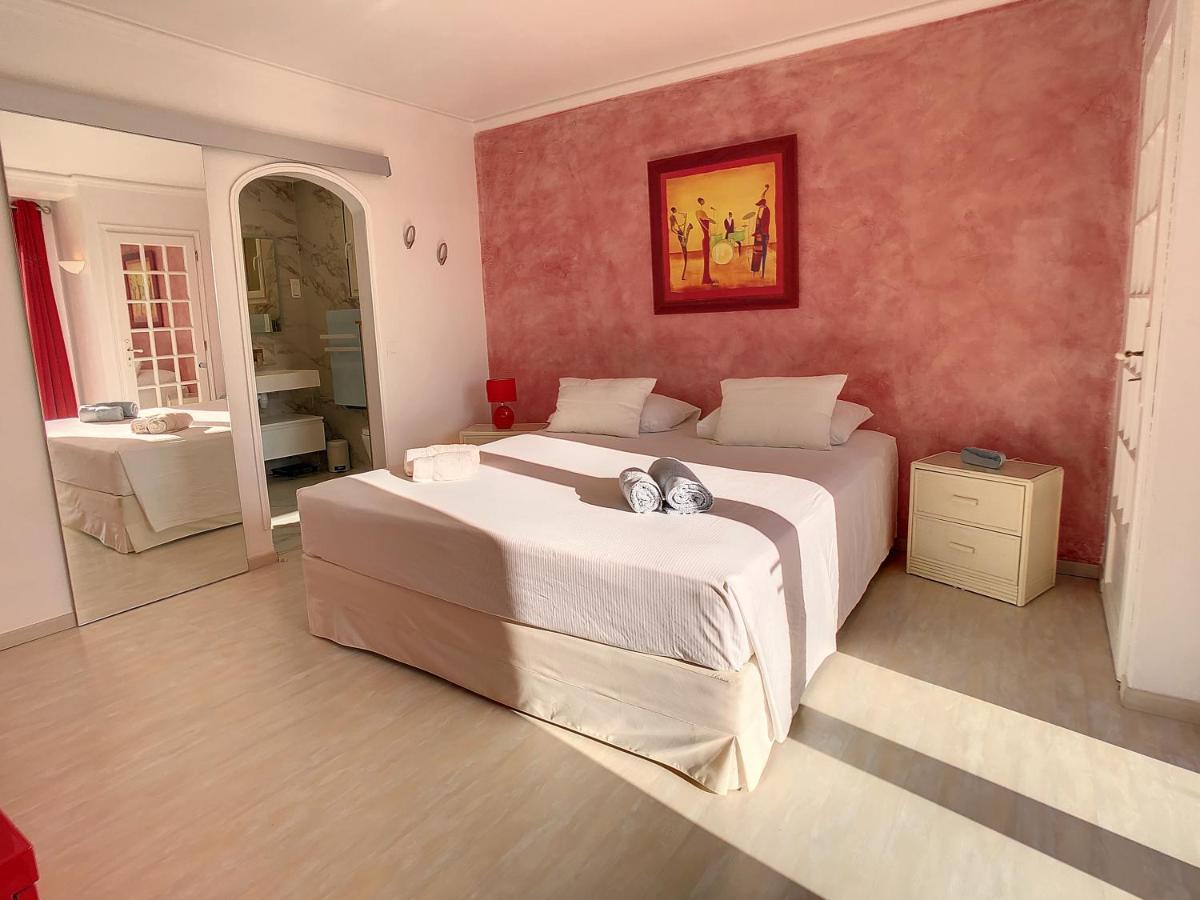 3 Bedrooms Villa Near Cannes - Pool & Jacuzzi - Sea View Манделю-ла-Напул Екстериор снимка