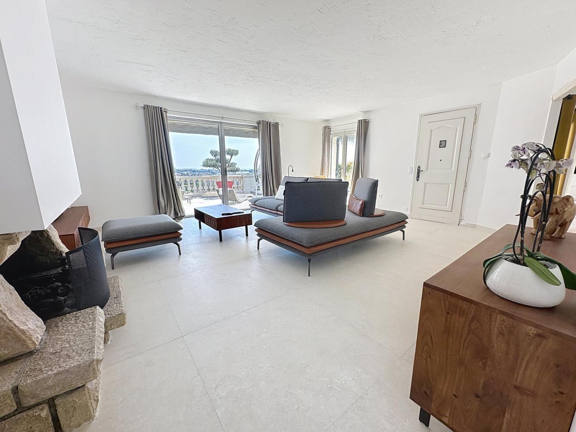 3 Bedrooms Villa Near Cannes - Pool & Jacuzzi - Sea View Манделю-ла-Напул Екстериор снимка