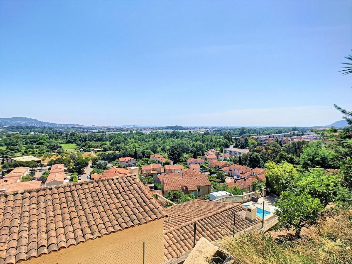 3 Bedrooms Villa Near Cannes - Pool & Jacuzzi - Sea View Манделю-ла-Напул Екстериор снимка