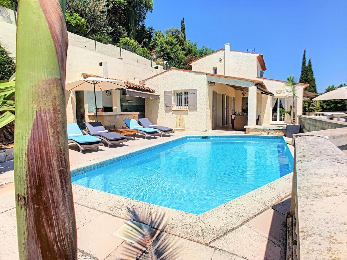 3 Bedrooms Villa Near Cannes - Pool & Jacuzzi - Sea View Манделю-ла-Напул Екстериор снимка