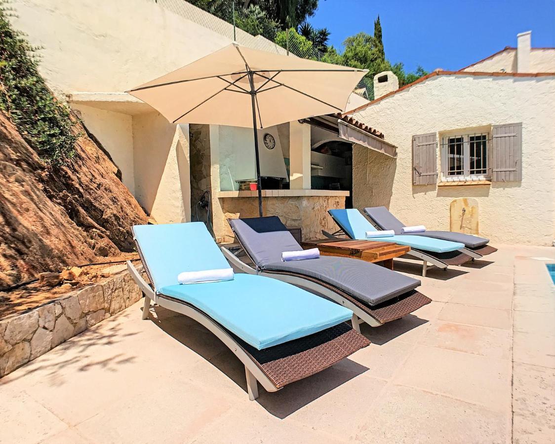 3 Bedrooms Villa Near Cannes - Pool & Jacuzzi - Sea View Манделю-ла-Напул Екстериор снимка