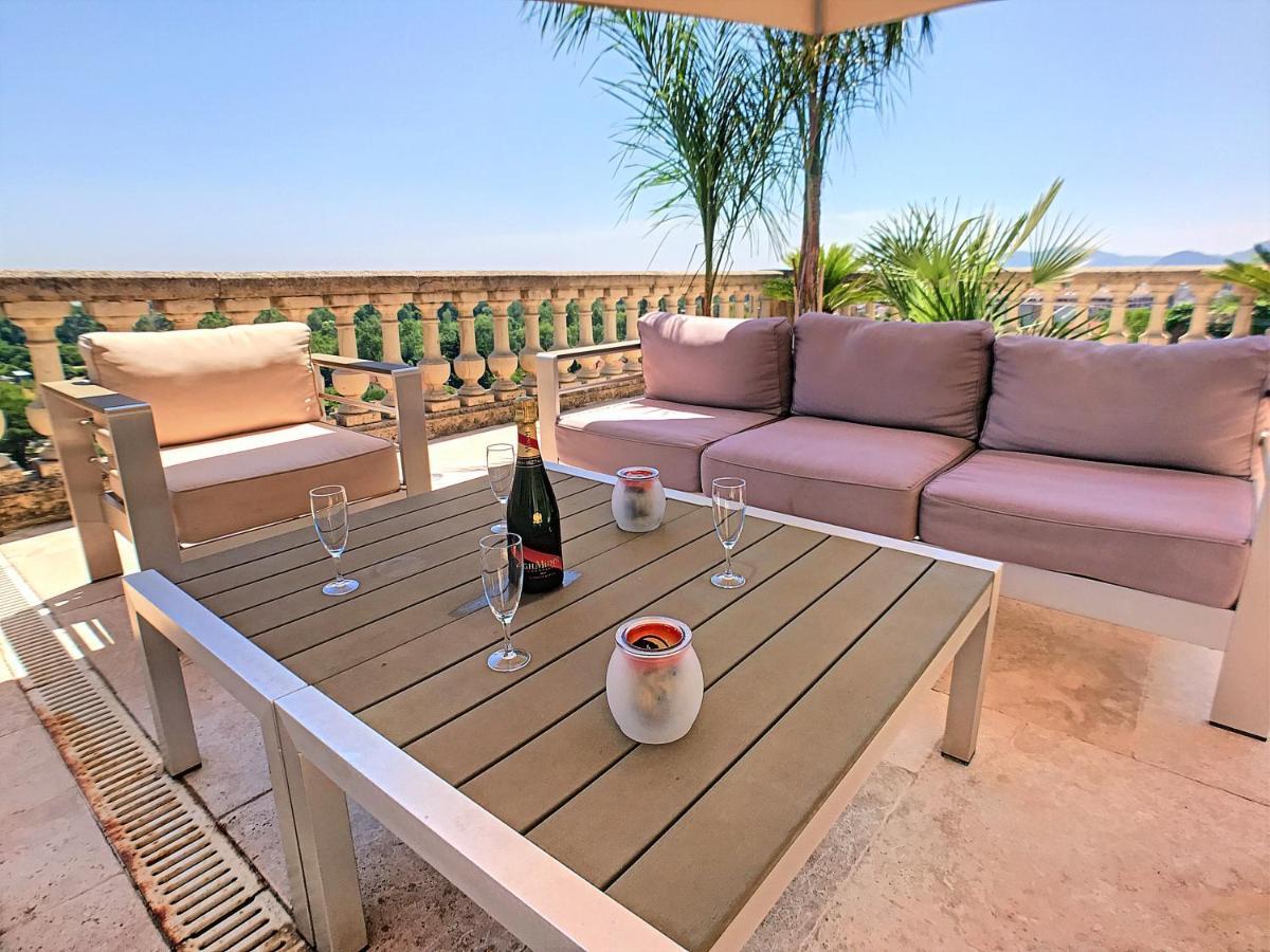 3 Bedrooms Villa Near Cannes - Pool & Jacuzzi - Sea View Манделю-ла-Напул Екстериор снимка